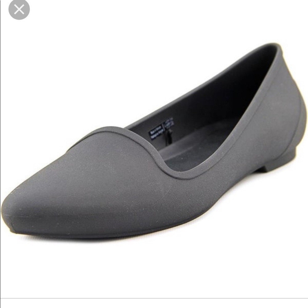 Black flats